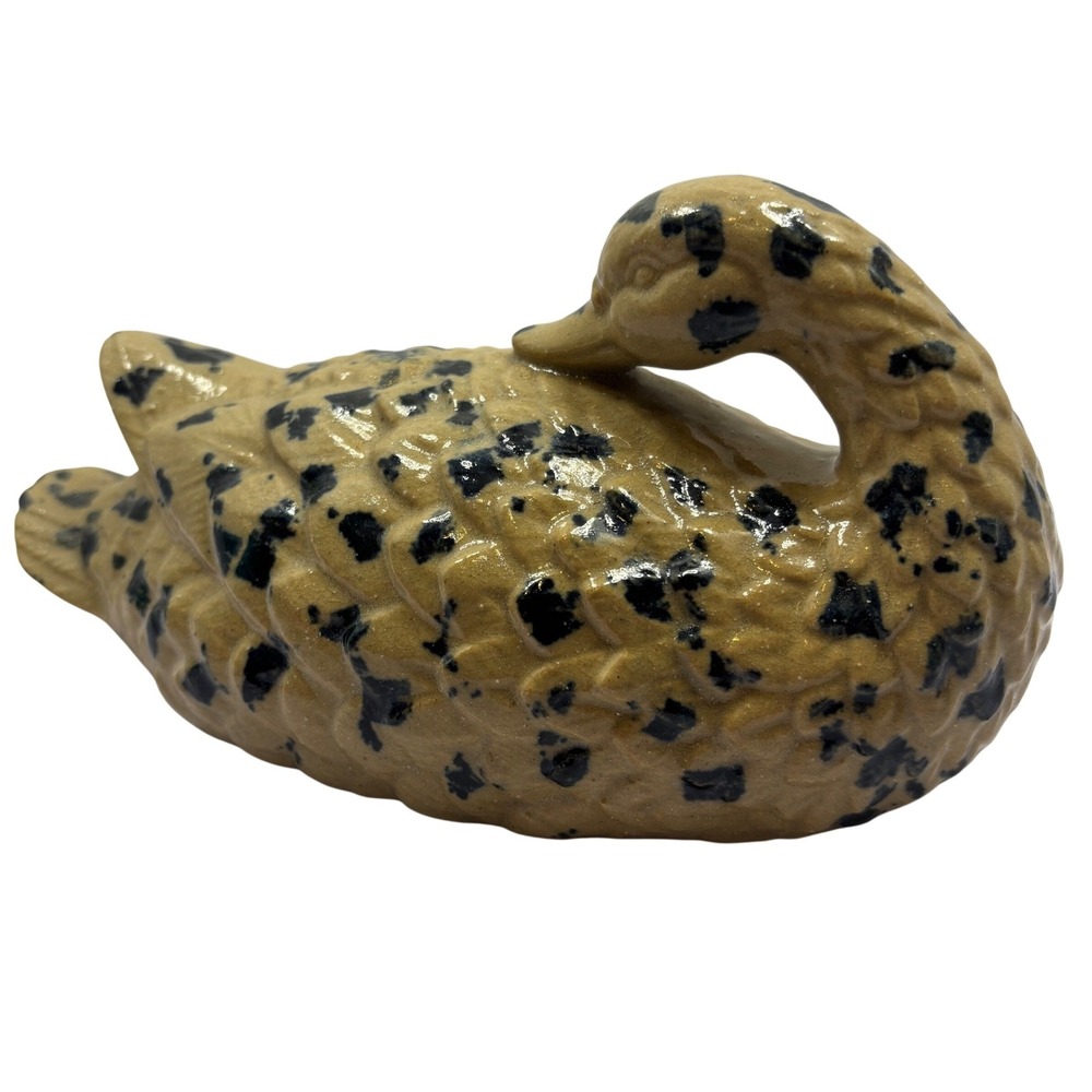 Vintage 1980 Rutland Reproduction Mann Ceramic Spotted Duck‎ Figurine Tan Black